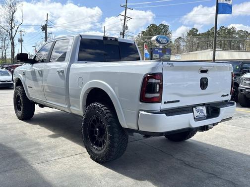 2022 RAM 2500 Laramie Crew Cab 4x4 6'4' Box