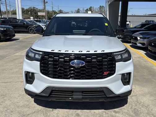 Space White Metallic 2026 Ford Explorer ST