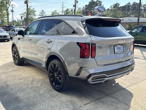 Wolf Gray 2022 Kia Sorento SX