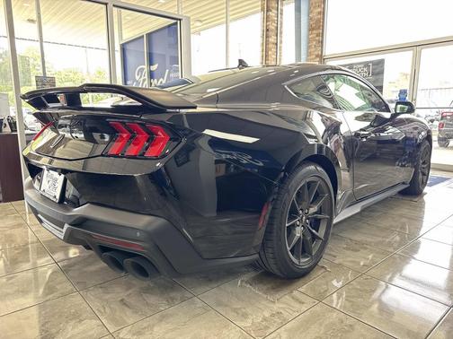 2025 Ford Mustang Dark Horse Fastback