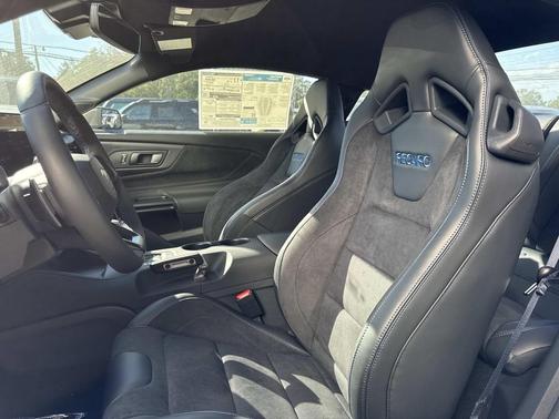 2025 Ford Mustang Dark Horse Fastback