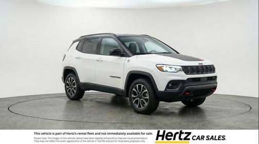Bright White Clearcoat 2025 Jeep Compass Trailhawk
