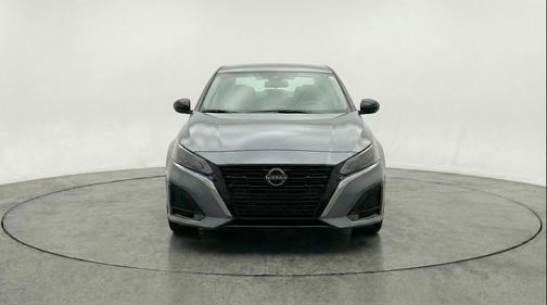 Gun Metallic 2025 Nissan Altima SV FWD