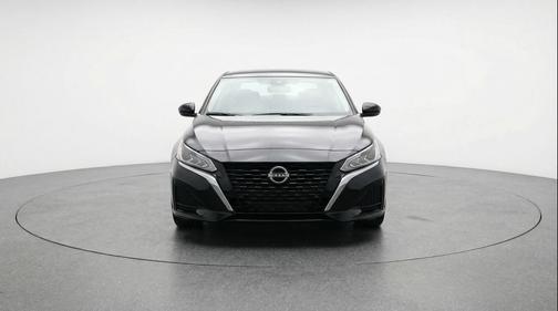 Super Black 2025 Nissan Altima SV FWD