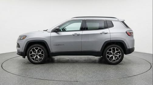 Silver Zynith Metallic Clearcoat 2025 Jeep Compass Limited