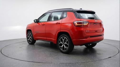 Red Hot Pearlcoat 2025 Jeep Compass Limited