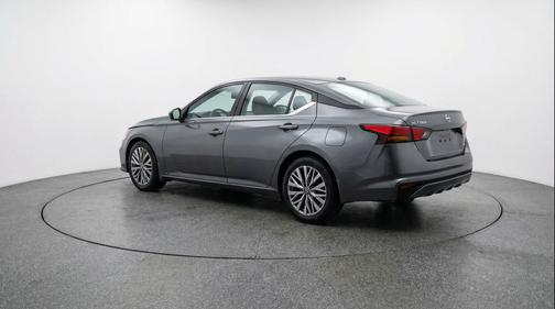 Gun Metallic 2025 Nissan Altima SV FWD