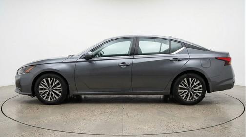 Gun Metallic 2025 Nissan Altima SV FWD