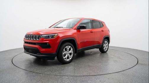 Red Hot Pearlcoat 2025 Jeep Compass Latitude