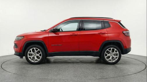 Red Hot Pearlcoat 2025 Jeep Compass Latitude