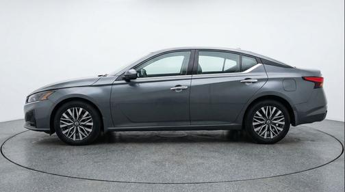 Gun Metallic 2025 Nissan Altima SV FWD