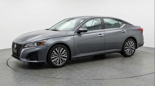Gun Metallic 2025 Nissan Altima SV FWD