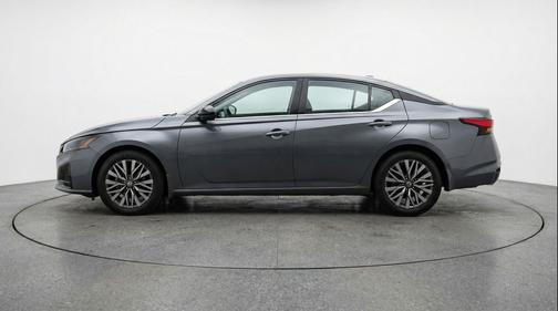 Gun Metallic 2025 Nissan Altima SV FWD