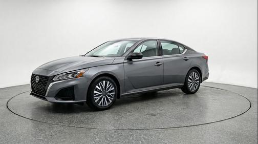 Gun Metallic 2025 Nissan Altima SV FWD