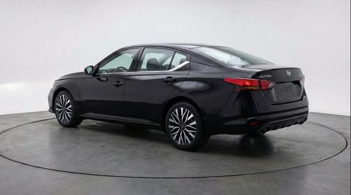 Super Black 2025 Nissan Altima SV FWD