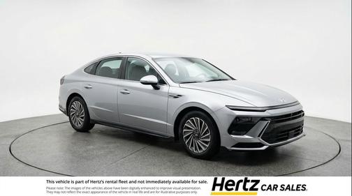 Aero Silver 2025 Hyundai SONATA Hybrid SE