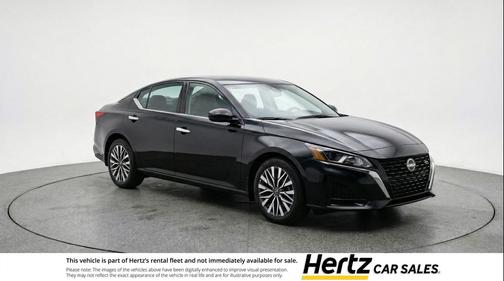 Super Black 2025 Nissan Altima SV FWD