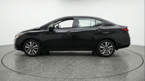 Super Black 2025 Nissan Versa 1.6 SV