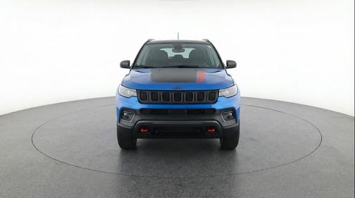 Hydro Blue Pearlcoat 2025 Jeep Compass Trailhawk