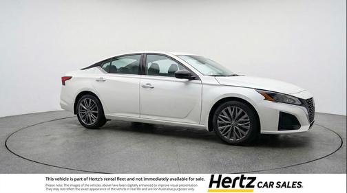 Glacier White 2025 Nissan Altima SV FWD