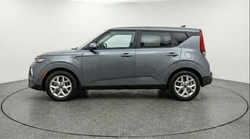 Gravity Gray 2025 Kia Soul LX