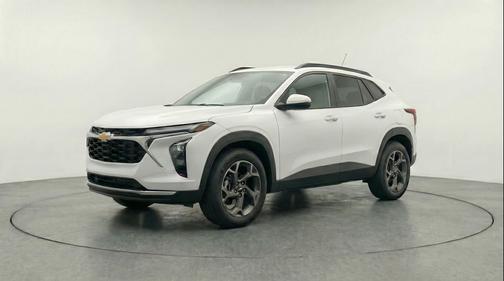 Summit White 2025 Chevrolet Trax LT
