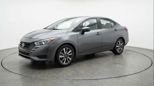 Gun Metallic 2025 Nissan Versa 1.6 SV