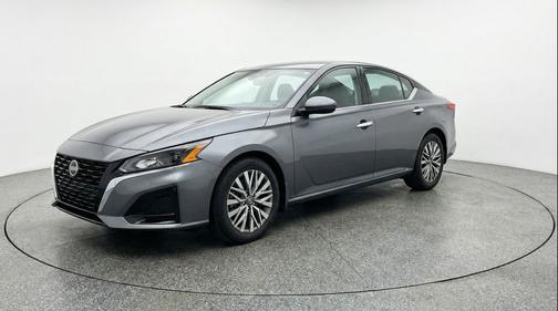 Gun Metallic 2025 Nissan Altima SV FWD