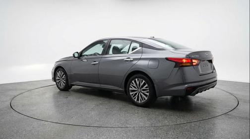 Gun Metallic 2025 Nissan Altima SV FWD