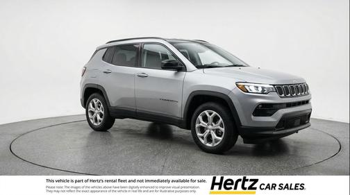Silver Zynith Metallic Clearcoat 2025 Jeep Compass Latitude