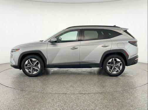 Shimmering Silver 2025 Hyundai TUCSON SEL