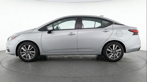 Brilliant Silver Metallic 2025 Nissan Versa 1.6 SV