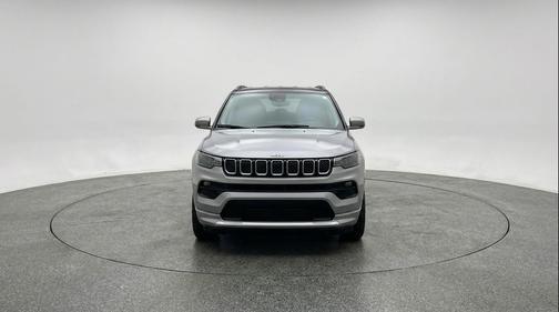 Silver Zynith Metallic Clearcoat 2025 Jeep Compass Limited