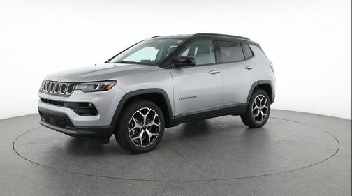 Silver Zynith Metallic Clearcoat 2025 Jeep Compass Limited