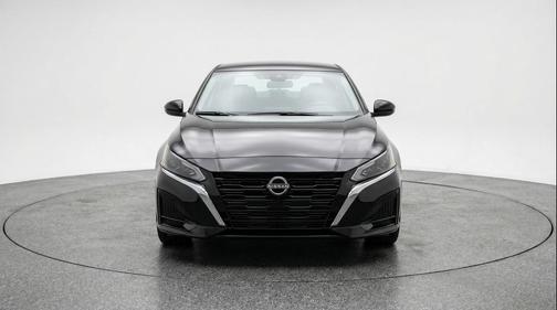 Super Black 2025 Nissan Altima SV FWD