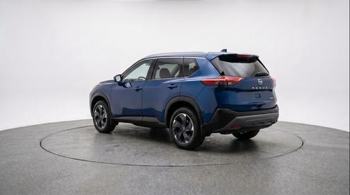 Deep Ocean Blue Pearl 2025 Nissan Rogue SV