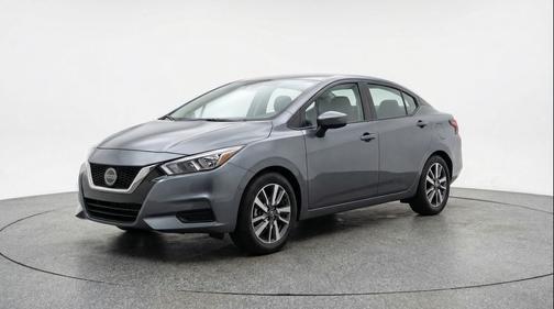 Gun Metallic 2025 Nissan Versa 1.6 SV