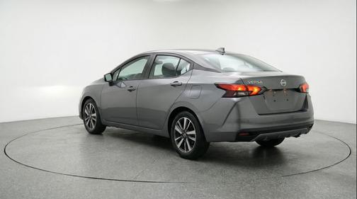 Gun Metallic 2025 Nissan Versa 1.6 SV