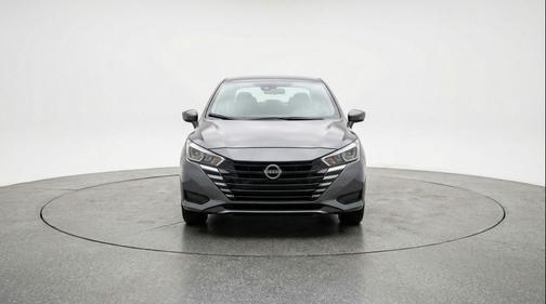 Gun Metallic 2025 Nissan Versa 1.6 SV