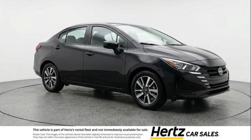 Super Black 2025 Nissan Versa 1.6 SV