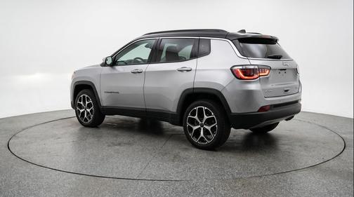 Silver Zynith Metallic Clearcoat 2025 Jeep Compass Limited