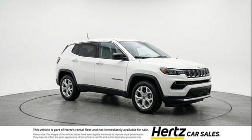 Bright White Clearcoat 2025 Jeep Compass Latitude