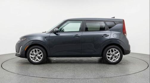 Gravity Gray 2025 Kia Soul LX