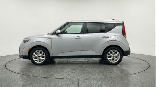 Steel Gray 2025 Kia Soul LX