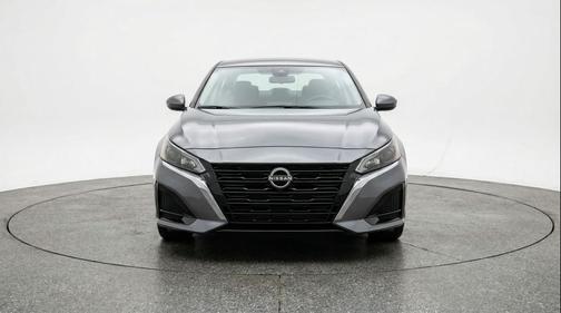 Gun Metallic 2025 Nissan Altima SV FWD