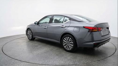 Gun Metallic 2025 Nissan Altima SV FWD
