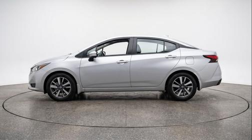 Brilliant Silver Metallic 2025 Nissan Versa 1.6 SV