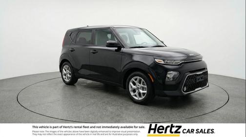 Fusion Black 2025 Kia Soul LX