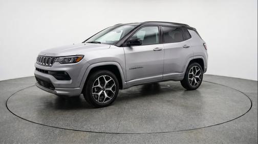 Silver Zynith Metallic Clearcoat 2025 Jeep Compass Limited
