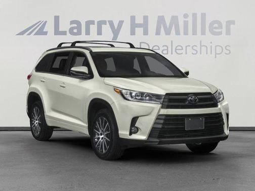 2019 Toyota Highlander SE